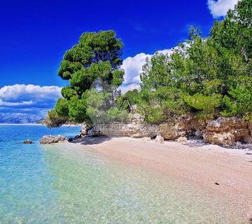 *Ekskluzivno* Građevinsko zemljište iznad najljepše plaže u Makarskoj - cover