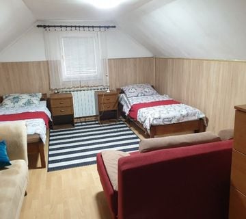 Zagreb Donji grad, 2-sobni stan s vrtom i lođom - cover