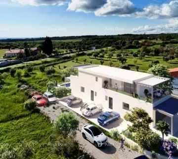 Kuća Prodajemo prekrasnu duplex kuću sa bazenom i sa pogledom na more i Brijune, u Galižani