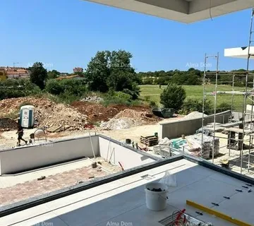 Stan Prodajemo stanu u manjoj zgradi sa samo četiri stana!
