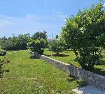 Građevinsko zemljište KRNICA - Prodaje se građevinsko zemljište 1070 m2