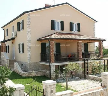 Kuća Dvojna kuća sa bazenom, Umag, okolica, Istra (B)