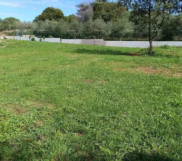 Građevinsko zemljište Kaštel – Građevinsko zemljište 800 m² s pogledom na more - cover