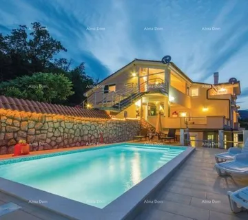 Kuća Luksuzna villa s 7 apartmana, Opatija!