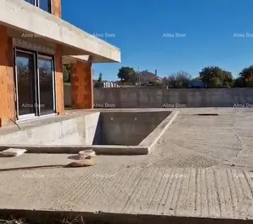 Kuća Kanfanar, moderna kuća u Roh-bau fazi