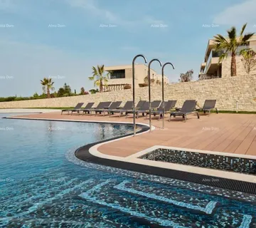 Stan Umag. Alberi. Luksuzni resort s krovnim infinity bazenom!