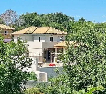 Kuća Prodaje se samostojeća kuća u izgradnji, Svetvinčenat