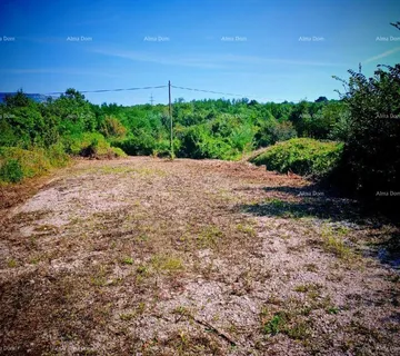 Građevinsko zemljište Prodaje se građevinski teren, Kršan, 761 m2 sa građevinskom dozvolom
