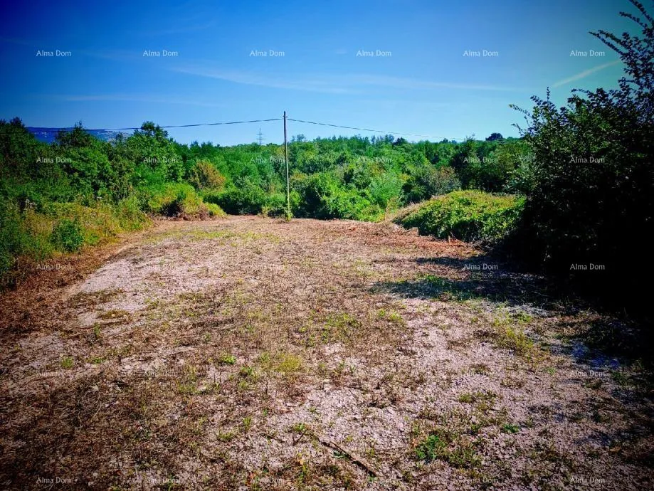 Građevinsko zemljište Prodaje se građevinski teren, Kršan, 761 m2 sa građevinskom dozvolom - cover