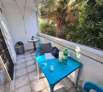 Stan Prizemni apartman s lođom i bazenom. Medulin. - cover