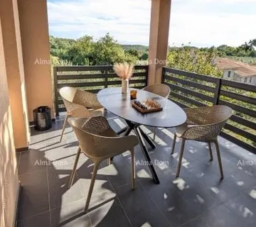 Stan BRTONIGLA, ISTRA – Moderan 3-soban apartman s vrtom i dva parkirna mjesta