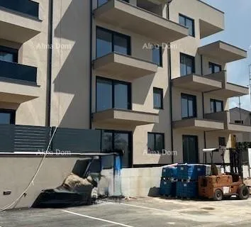 Stan Prodaja stanova u modernoj novogradnji s parkirnim mjestom i ostavom, Vabriga, Poreč! B1-V2