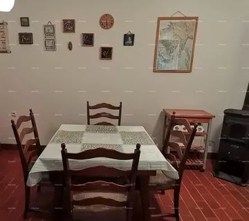 Kuća Prodaja kuće na tri etaže, Medulin!