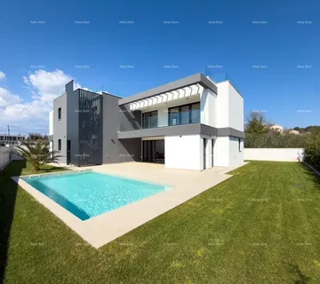 Kuća Nova moderna Vila blizu mora!