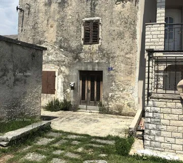 Kuća PRODOL, MARČANA – Autohtona istarska kamena kuća s okućnicom za kompletnu renovaciju