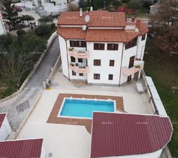 Kuća PULA, Veruda, obiteljski pansion. 1 km do Verudele. - cover