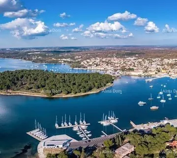 Kuća Medulin -prodaja apartmanske kuće s 10 odvojenih stambenih jedninica! Blizina mora i plaža!