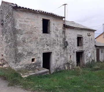 Kuća Samostojeća istarska kuća 159m2 za adaptaciju - cover