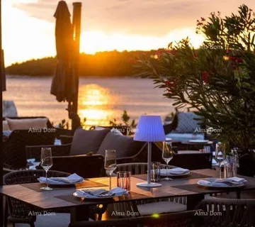 Restoran ROVINJ, Prodaje se uhodan restoran uz more (najam prostora) - cover