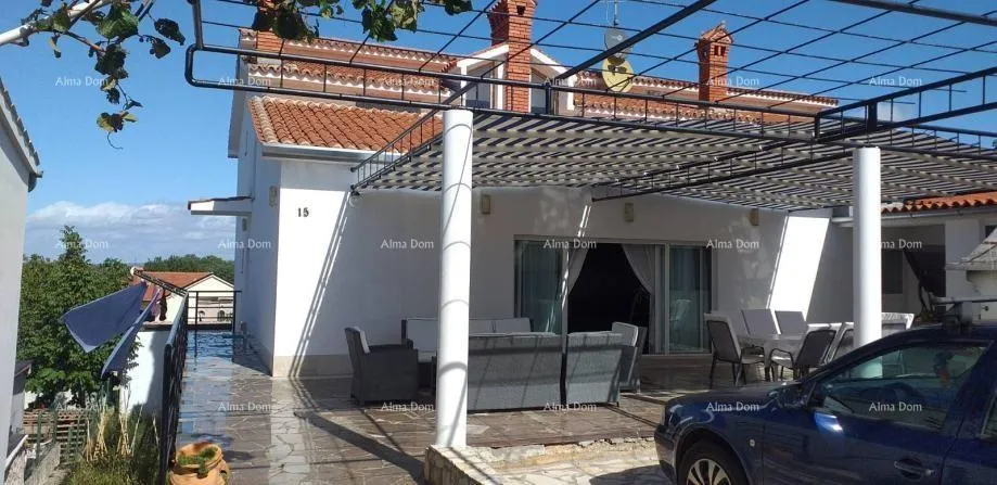 Kuća Kuća u Vinkuranu. - cover