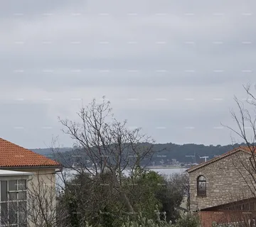 Kuća Samostojeća obiteljska kuća,Medulin! Lokacija fantastična!