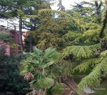 Stan Prodaja stana u centru stare jezgre, Novigrad!