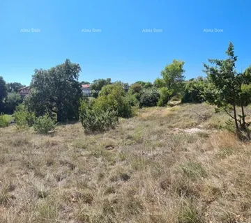 Građevinsko zemljište Prodaja građevinskog zemljišta površine 2330 m2, blizu Peruški i Duge uvale
