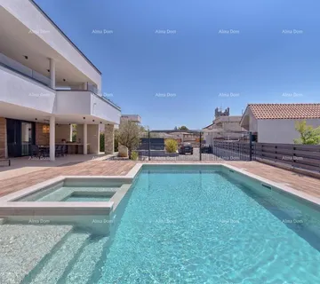 Kuća Fažana- Peroj- Prekrasna Vila sa bazenom s pogledom na more u blizini plaže