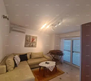 Stan Prodaje se šarmantan stan 60 m², Duga Uvala, pogled na more