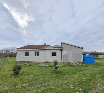 Kuća Legalizirana vikendica između Bala i Vodnjana!