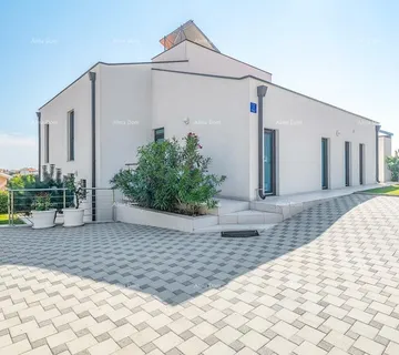 Kuća Medulin, Mukalba!Kuća s bazenom!