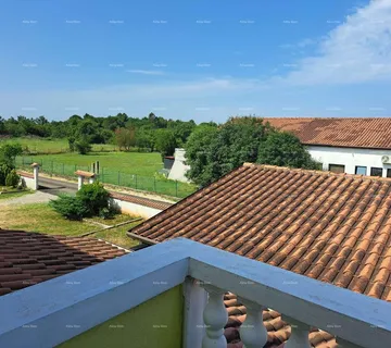 Kuća Prodaje se kuća u Umagu