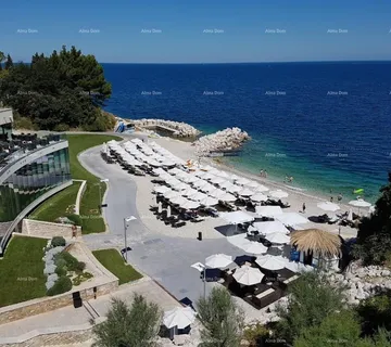 Stan UMAG, Luksuzni resort s krovnim infinity bazenom!