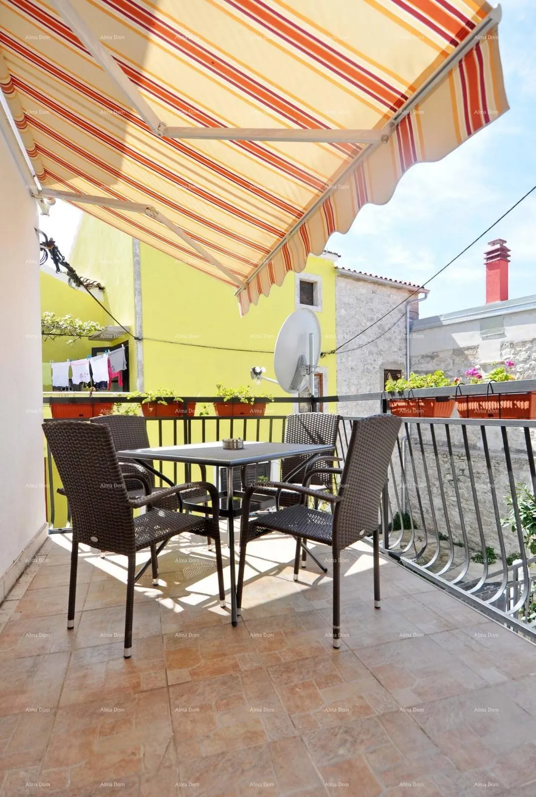 Kuća Premantura! Kuća s dva apartmana! - cover