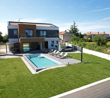 Kuća Moderna vila sa bazenom blizina Vodnjana.