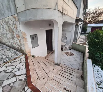 Kuća Prodaje se samostojeća kuća – Poreč