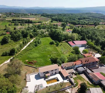 Građevinsko zemljište BARBAN - Građevinsko zemljište s projektom (polovica duplexa), 15 minuta do mora