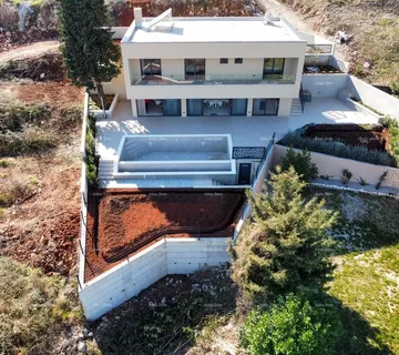 Kuća Prodaja vile sa pogledom na more, Labin!
