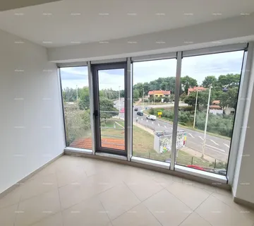 Stan Blizina centra . Istra. Pula. Veli vrh.
