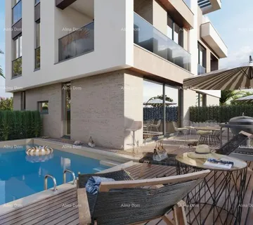 Kuća Prodaja - Dupleks vila u mediteranskom stilu s bazenom i pogledom na more, Medulin!