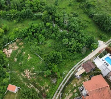 Građevinsko zemljište Građevinsko zemljište 1.435 m² u okolici Svetog Lovreča - Sveti Lovreč Pazenatički