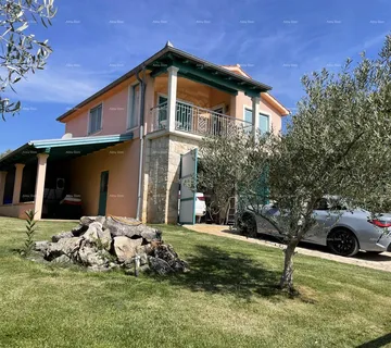 Kuća Prodaje se vila, blizina Marčane. - Marčana