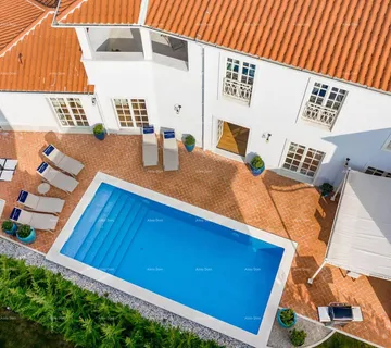 Kuća Luksuzna, potpuno opremljena vila s bazenom, Vabriga! - Poreč