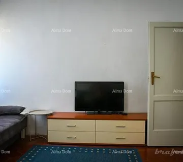Stan LABIN – TROSOBAN STAN S VRTOM U CENTRU GRADA – 57 m²