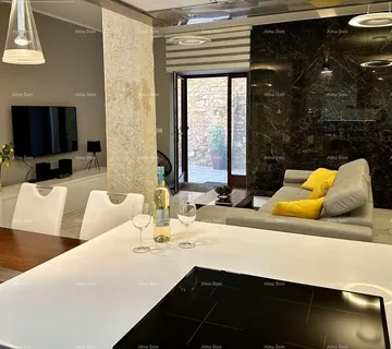 Stan Prodaje se stan u prizemlju, Poreč