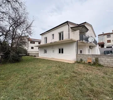 Kuća UMAG, kuća s prostranim dvorištem