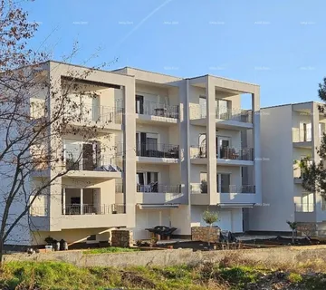 Stan Buje – stan u novogradnji, 68 m², parking i spremište