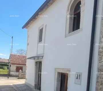 Kuća Prodaje se renovirana kuća, Barban