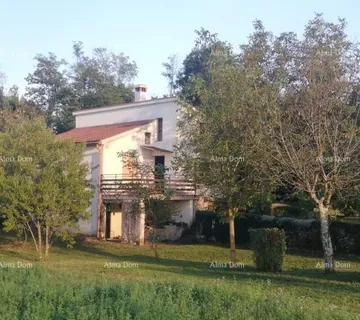 Građevinsko zemljište PAZIN - Prodaje se građevinsko zemljište od 2493 m²