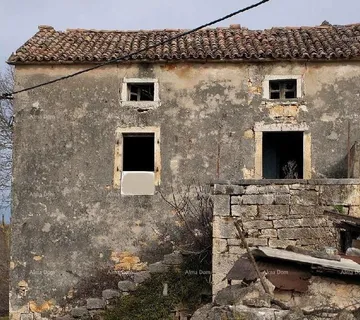 Kamena kuća Autohtona istarska kamena kuća za obnovu, Višnjan